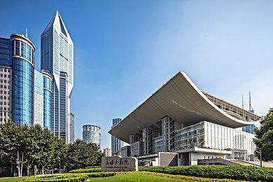 女主现身 《吸血鬼：避世血族-绝唱》发布新预告片